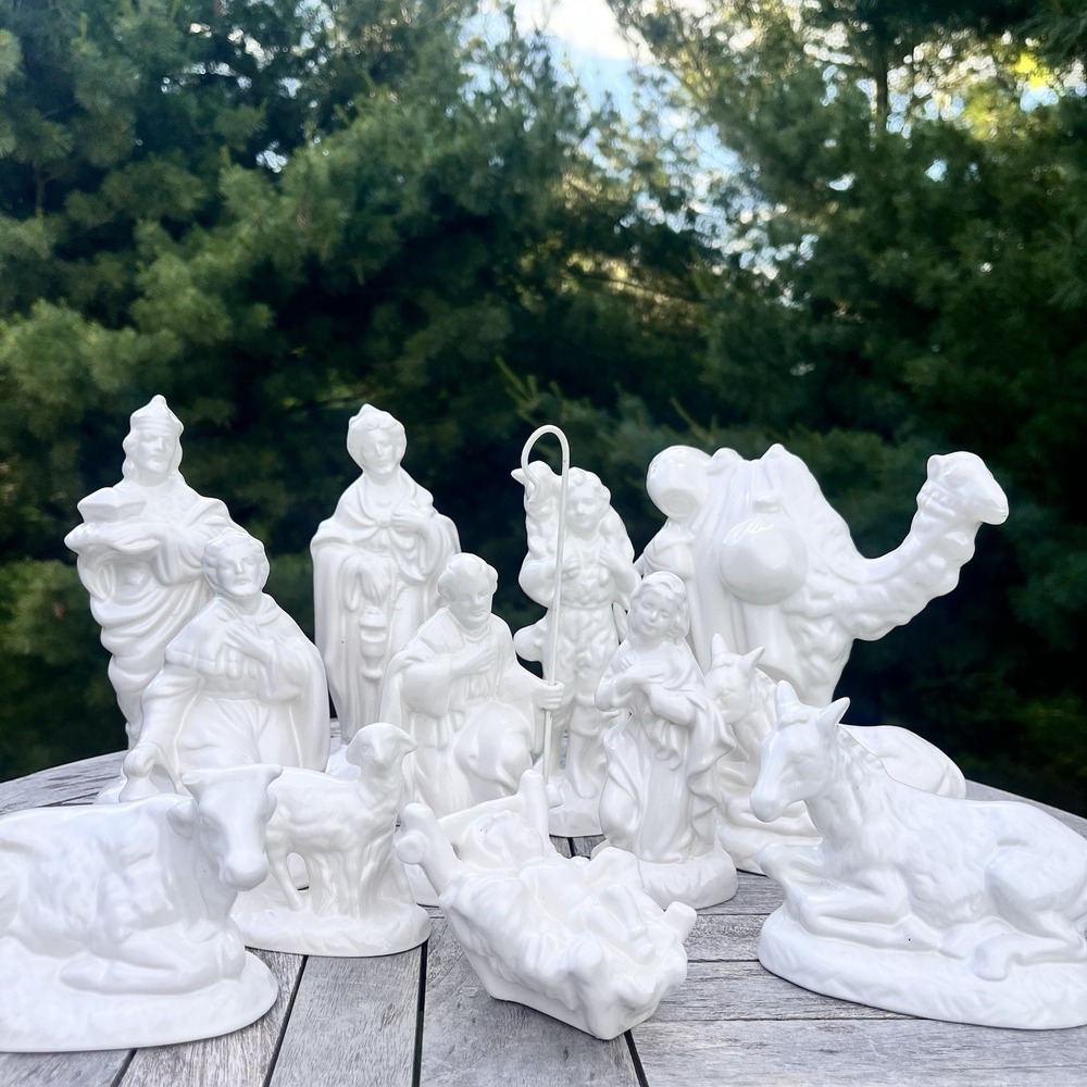 Vintage Atlantic Mold Christmas Nativity Set 12 Piece White Holy Family '78 READ